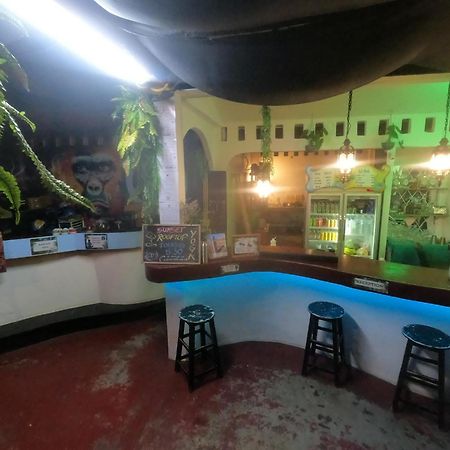 Moov Inn Garden Hostel Тау Экстерьер фото