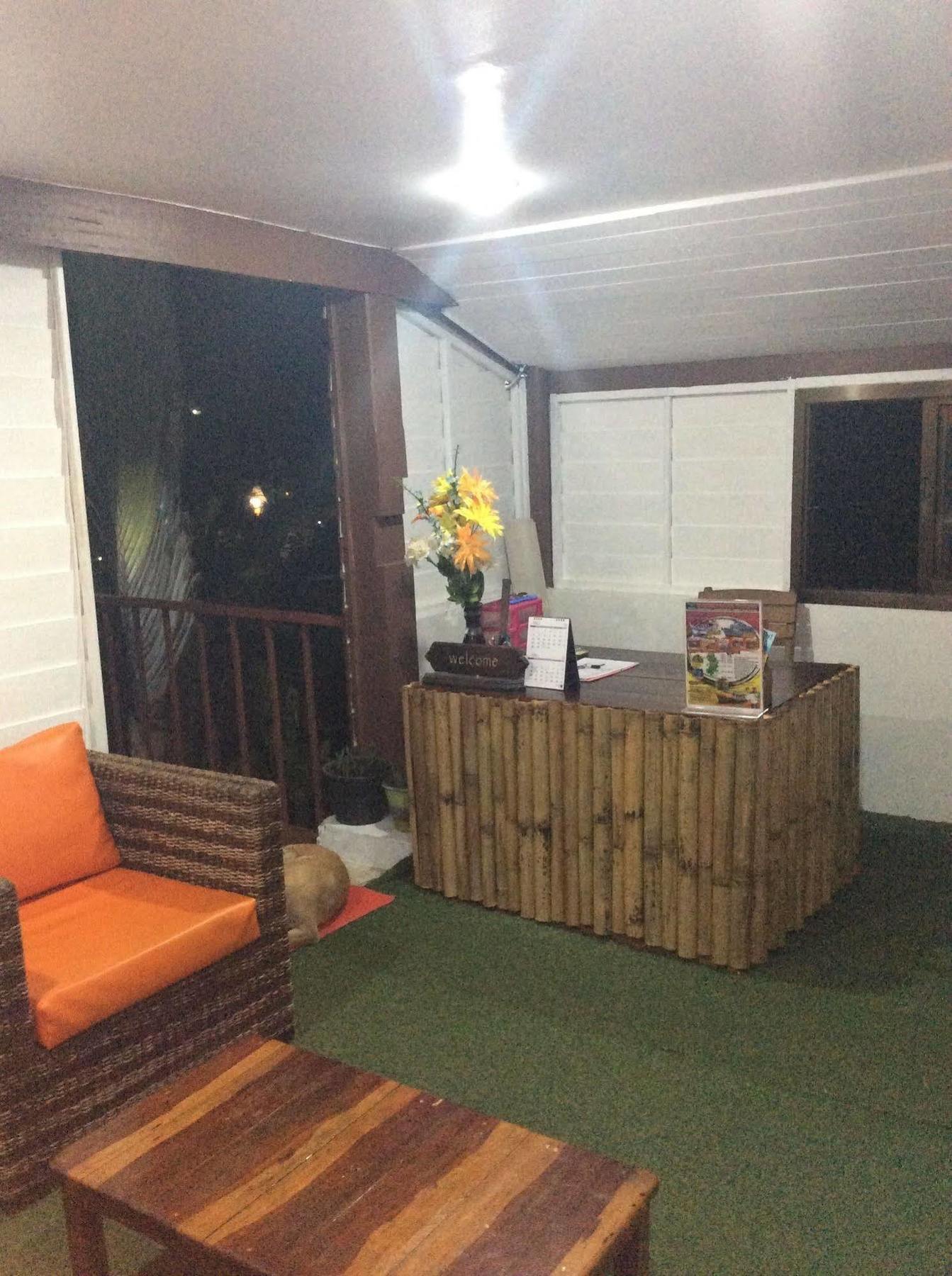 Moov Inn Garden Hostel Тау Экстерьер фото