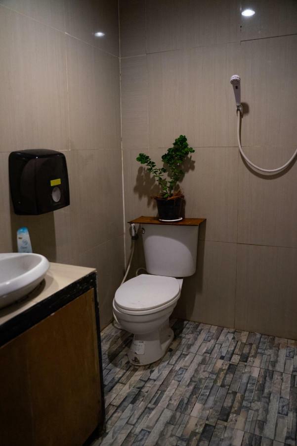 Moov Inn Garden Hostel Тау Экстерьер фото